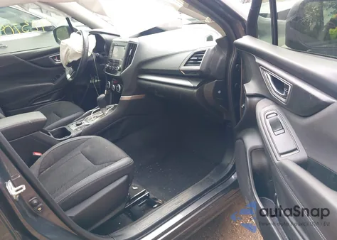 2021 Subaru Forester Premium z USA, uszkodzony, nr VIN JF2SKAJC6MH469541